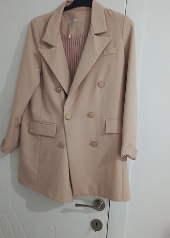 Bej Düğmeli Kadın Blazer Ceket