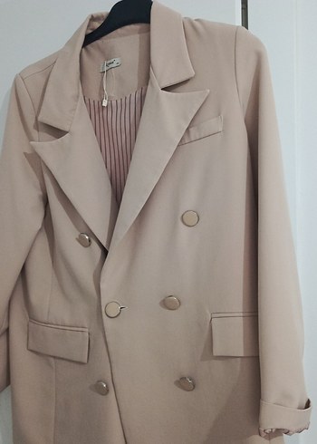 40 Beden Bej Düğmeli Kadın Blazer Ceket