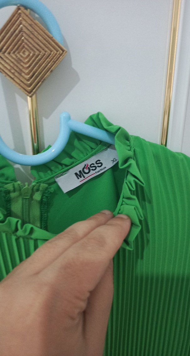 Yeşil Piliseli Uzun Kollu Boğazlı Tunik - Görsel 3