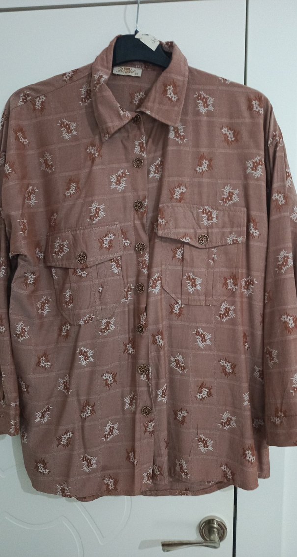 Uzun Kollu, Düğmeli Bej Kadın Gömlek - Görsel 2