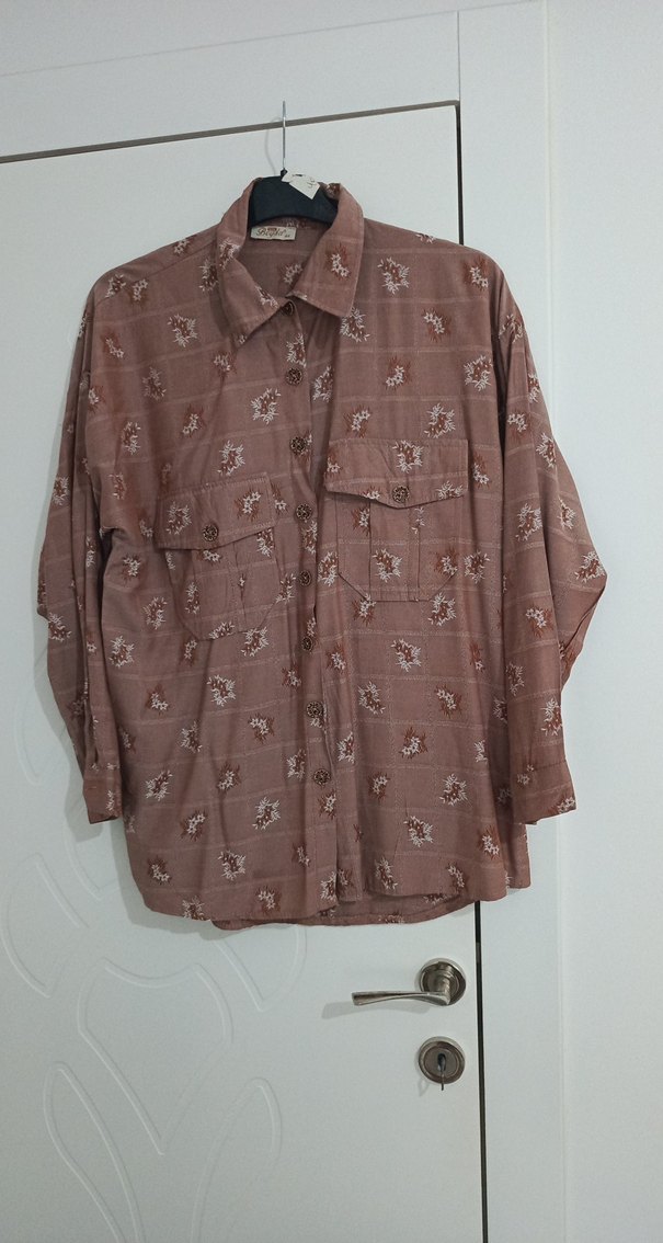 Uzun Kollu, Düğmeli Bej Kadın Gömlek - Görsel 4