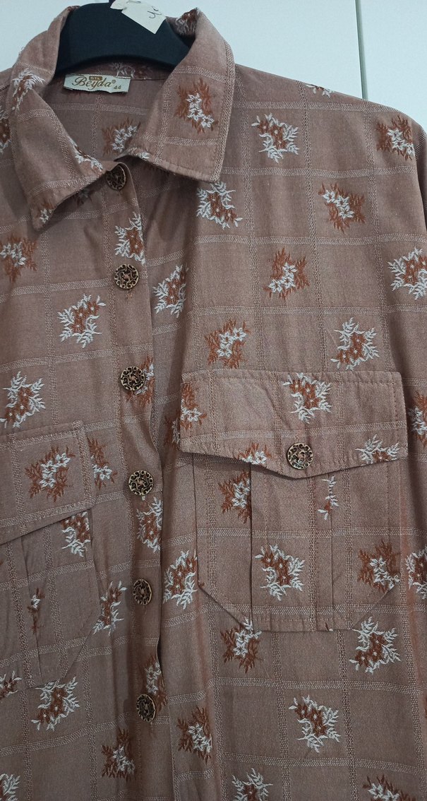 Uzun Kollu, Düğmeli Bej Kadın Gömlek - Görsel 5