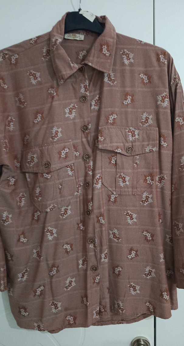 Uzun Kollu, Düğmeli Bej Kadın Gömlek - Görsel 3