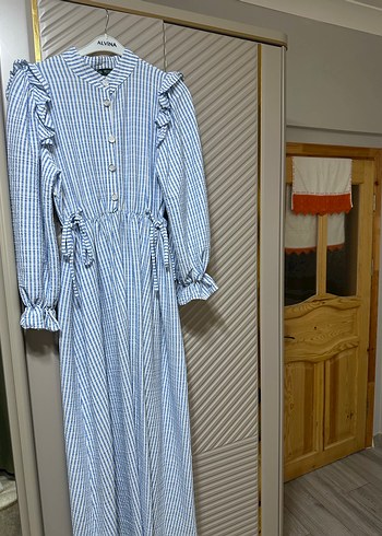 Mavi Çizgili Uzun Keten Elbise - Görsel 2