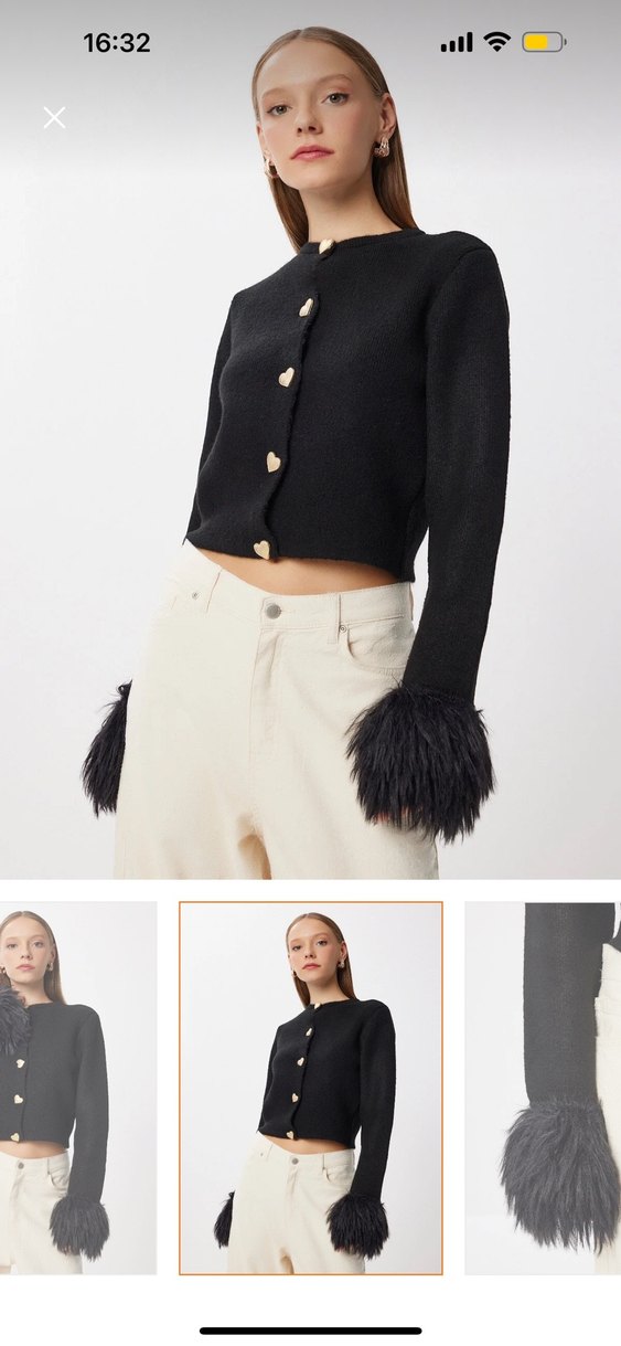 Düğmeli püsküllü triko hırka - Görsel 3