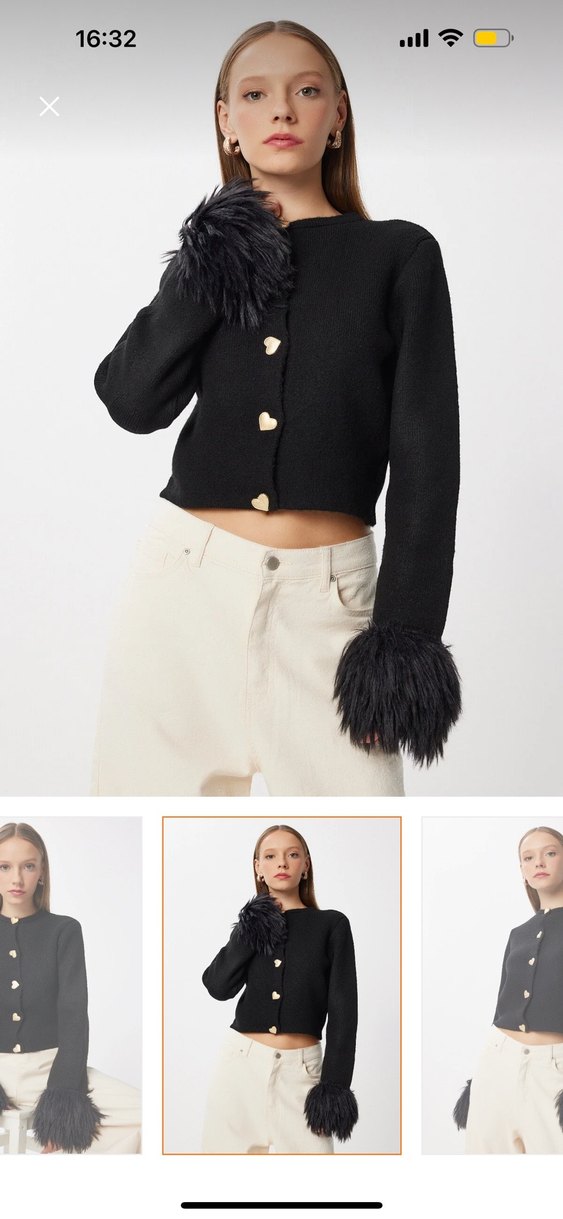 Düğmeli püsküllü triko hırka - Görsel 2