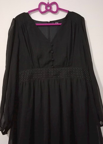 LC Waikiki V Yaka Siyah Midi Gotik Elbise