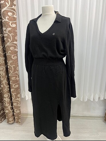l Beden siyah Renk Pierre Cardin Siyah fit triko elbise????