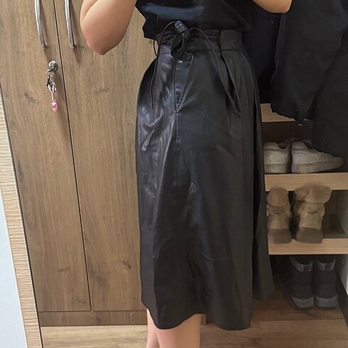 Stradivarius Stradivarius Deri Midi Boy Etek