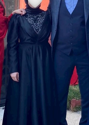 Uzun Siyah Nakışlı  Tesettür Abiye - Görsel 2