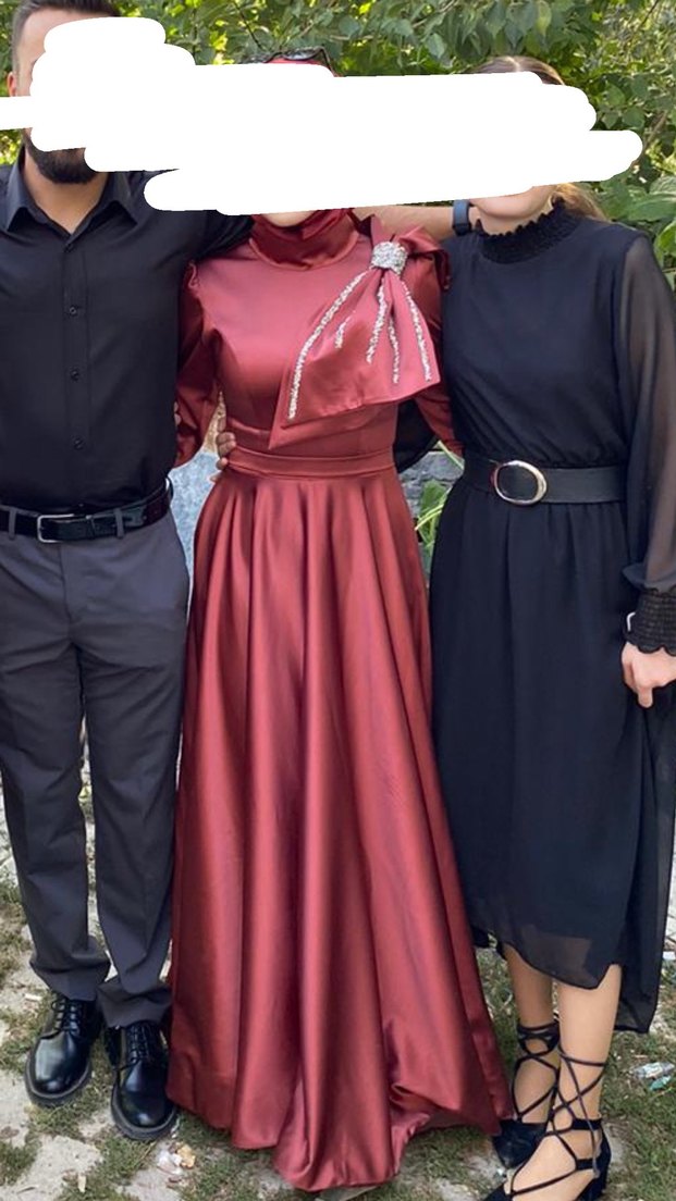 Bordo İşlemeli Uzun Kollu Tesettür Abiye Elbise - Görsel 2