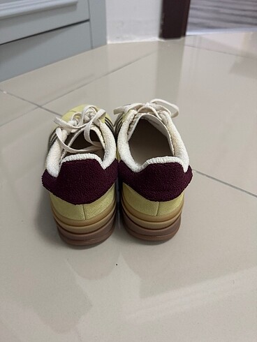 Adidas Gazelle spor ayakkabı