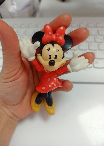 Beden Renkli Kırmızı Minnie Mouse Figürü