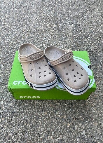 36 Beden kahverengi Renk CROCS TERLİK