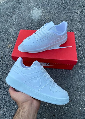 Nike Beyaz Dusuk Bilekli Sneaker