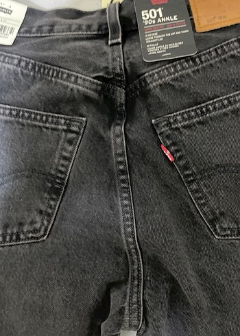 Levis Gri Dugmeli Kadin Denim Pantolon