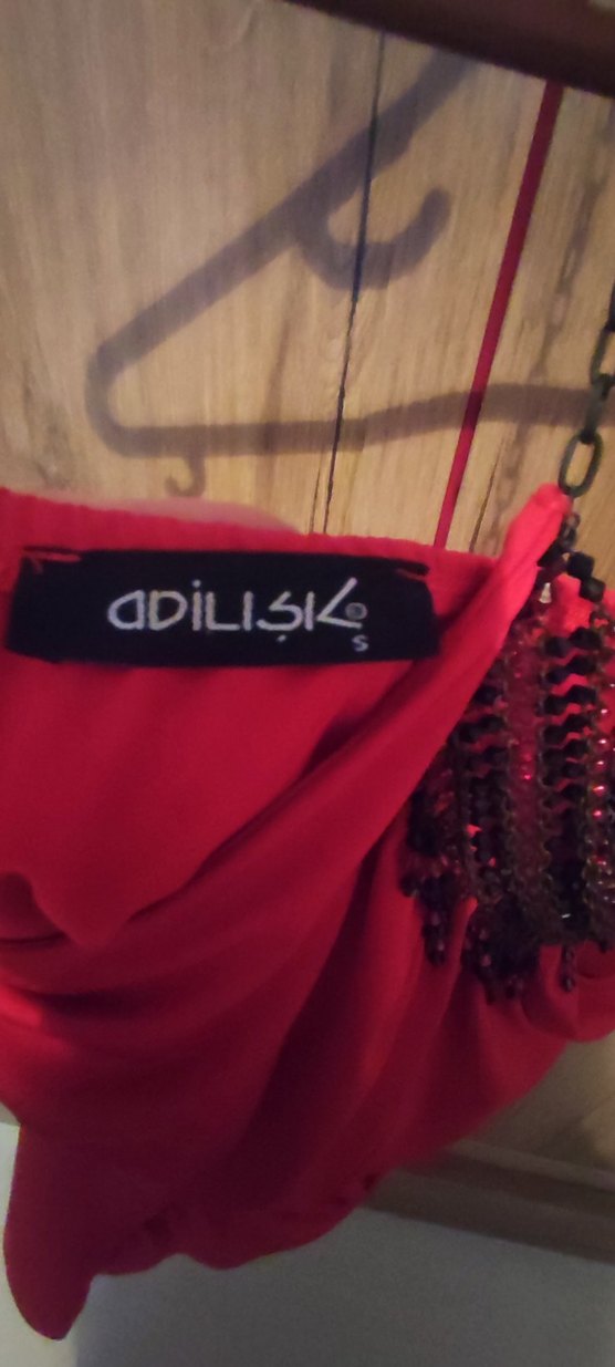 Adil ışık Kırmızı V boncuklu yaka Bluzu S beden - Görsel 2