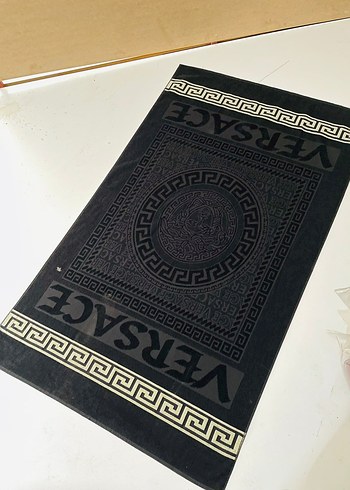 Versace Siyah Plaj Havlusu