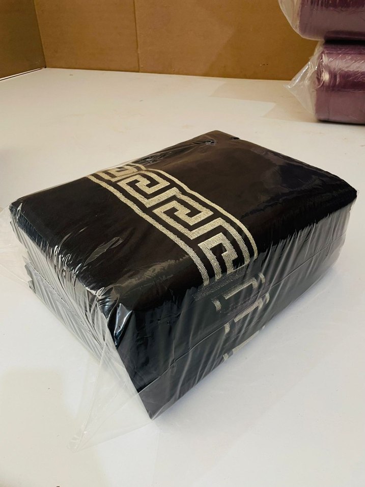 Versace siyah plaj spa banyo havlusu 1adet - Görsel 3