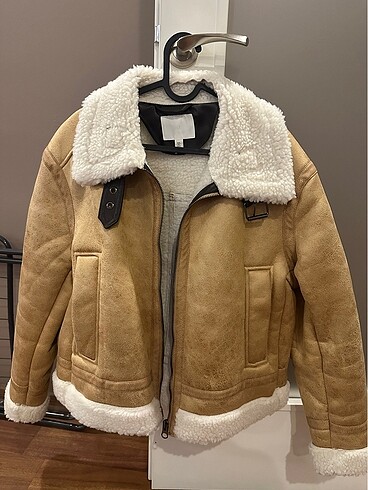 H&M MONT