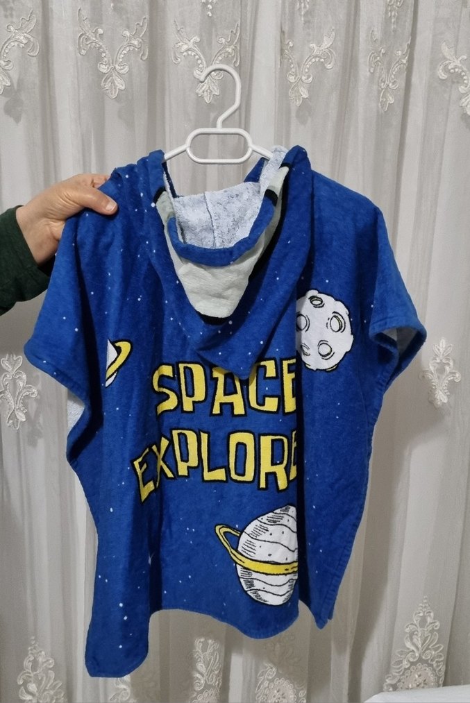 Koyu Mavi Kapüşonlu Astronot Baskılı Erkek Çocuk Bornozu - Görsel 3