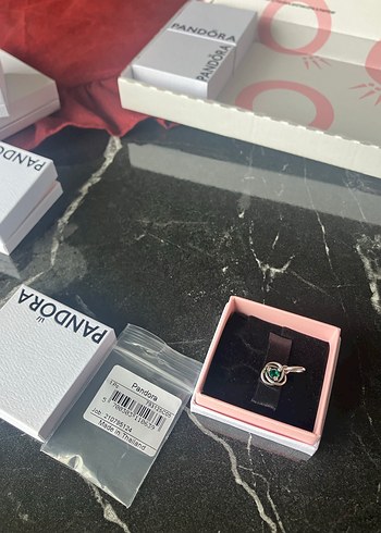 Pandora Yeşil Sonsuz Halka Sallantılı Charm - Görsel 5