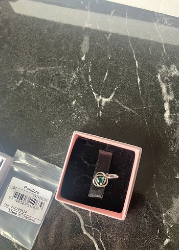 Pandora Yeşil Sonsuz Halka Sallantılı Charm - Görsel 8