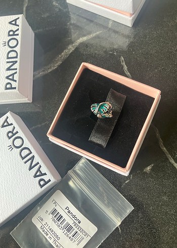 Pandora Yeşil Devetabanı Yaprakları Charm - Görsel 7