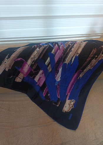 Armine marka ipek eşarp - Görsel 2