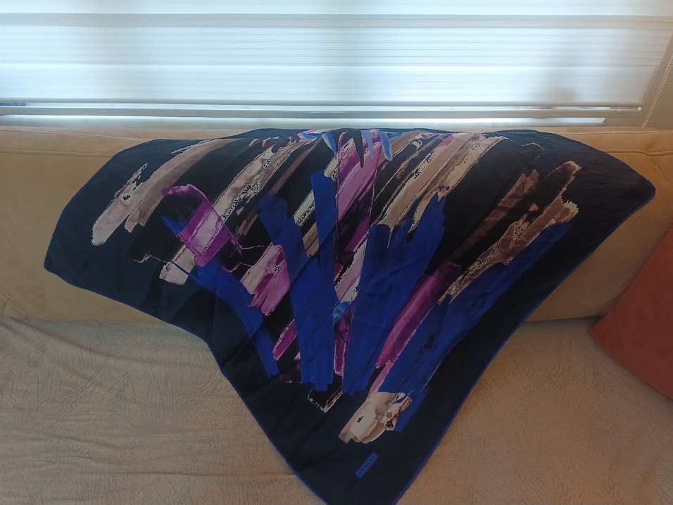 Armine marka ipek eşarp - Görsel 3