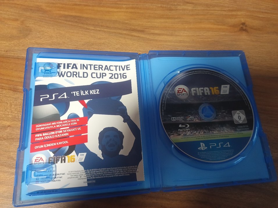 FIFA 16 PS4 Futbol Oyunu - Görsel 3