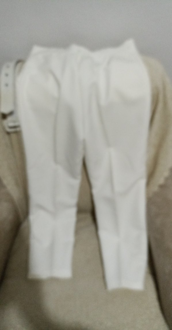 Beyaz Kemerli Kumaş Kadın Pantolon - Görsel 3
