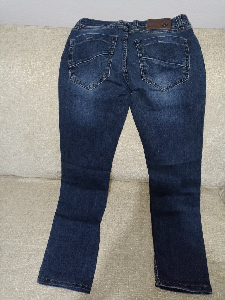 Erkek Parfüm Siyah Sokak Stili - Görsel 2