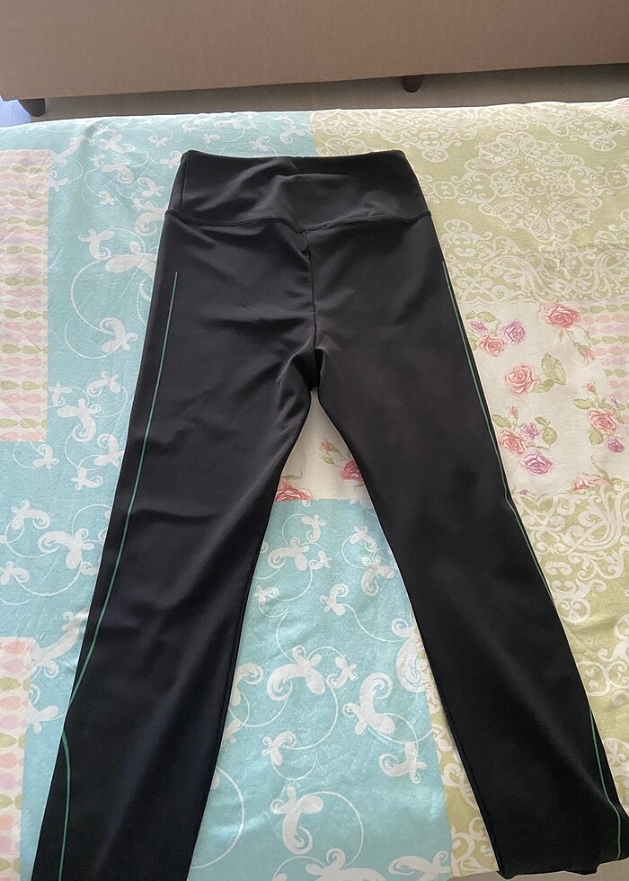 Siyah yeşil şeritli tayt - Görsel 2