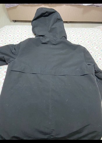 Siyah Kapüşonlu Kürklü Uzun Kadın Kışlık Mont - Görsel 2