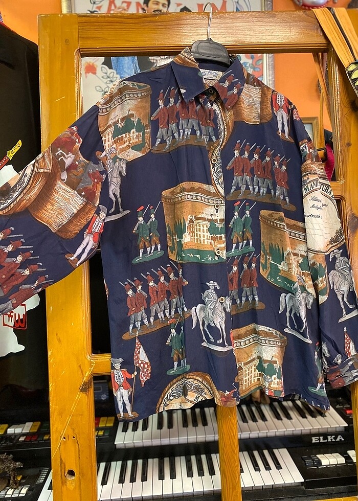 Vintage desenli gömlek - Görsel 3