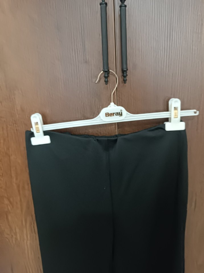 Siyah Midi Kadın Kumaş Pantolon - Görsel 4