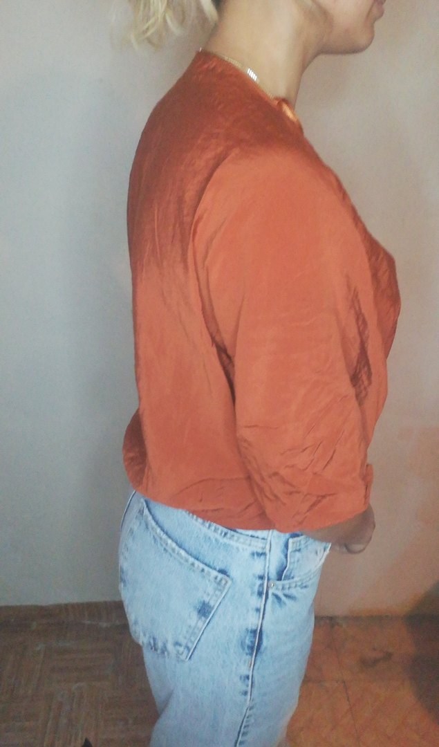 Drapeli V Yaka Kahverengi Kadın Bluz - Görsel 3