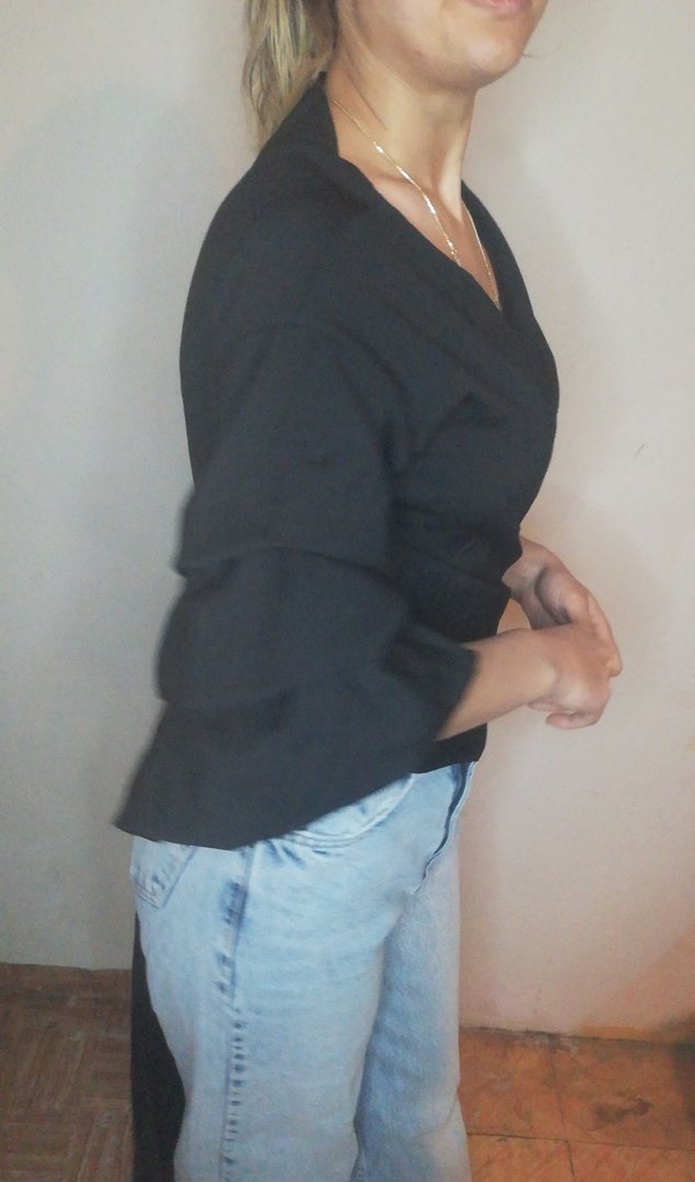 V Yaka Siyah Denim Kadın Bluz - Görsel 2