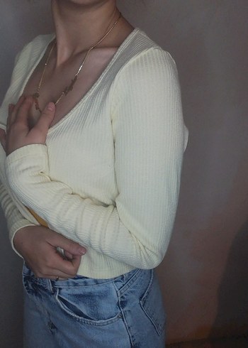 Düğmeli V Yakalı Kadın Hırka - Görsel 4