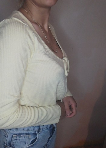 Düğmeli V Yakalı Kadın Hırka - Görsel 3