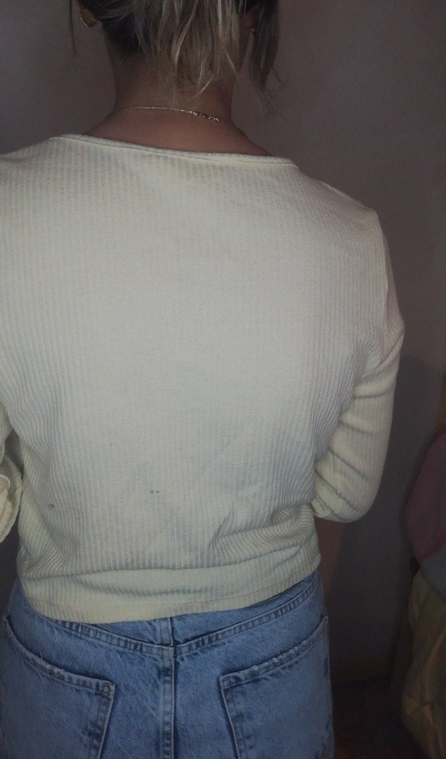 Düğmeli V Yakalı Kadın Hırka - Görsel 5