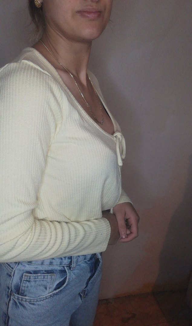 Düğmeli V Yakalı Kadın Hırka - Görsel 3