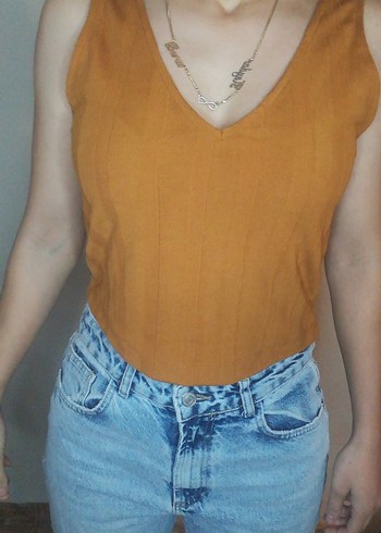 Zincir Detaylı V Yaka Keten Kadın Atlet - Görsel 3