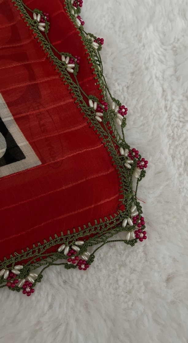 Kadın dantelli eşarp boncuklu - Görsel 4