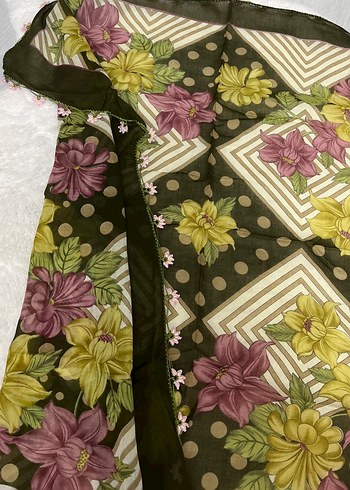 Kadın iğne oyalı eşarp - Görsel 4