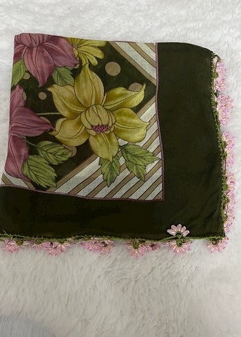 Kadın iğne oyalı eşarp - Görsel 2