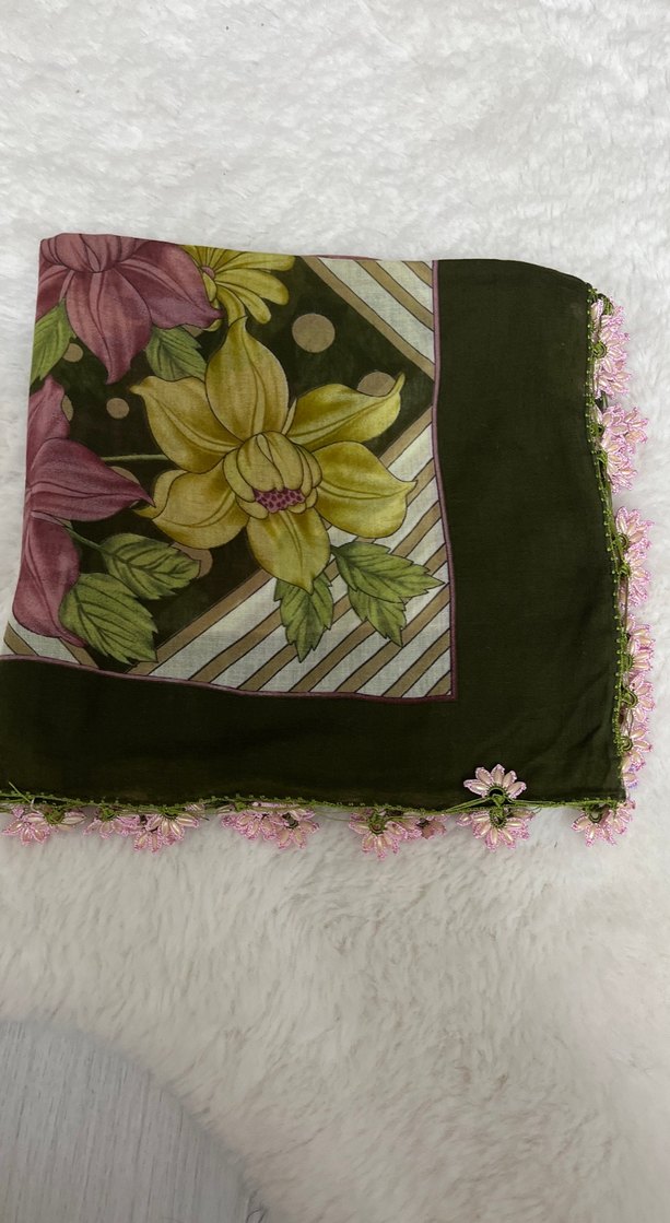 Kadın iğne oyalı eşarp - Görsel 2