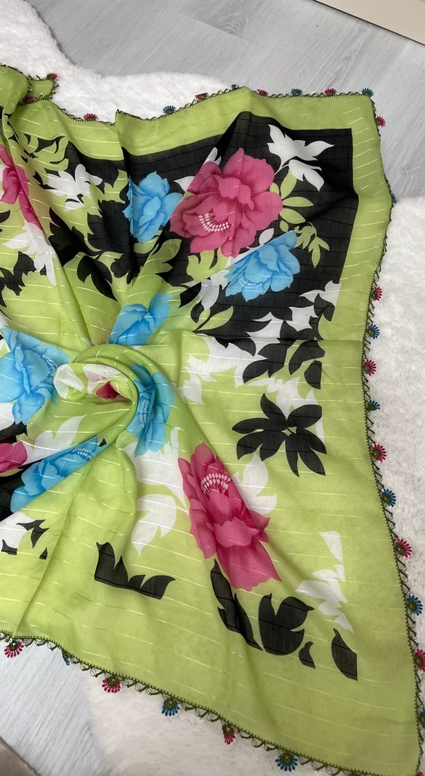 Kadın iğne oyalı eşarp - Görsel 3