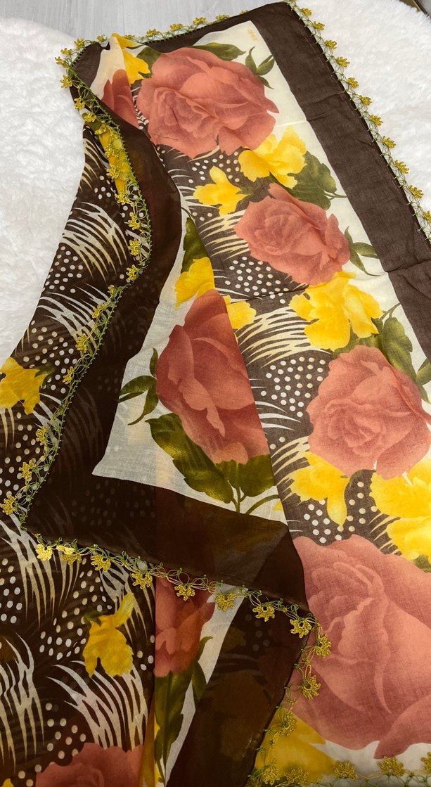 Kadın iğne oyalı eşarp - Görsel 4